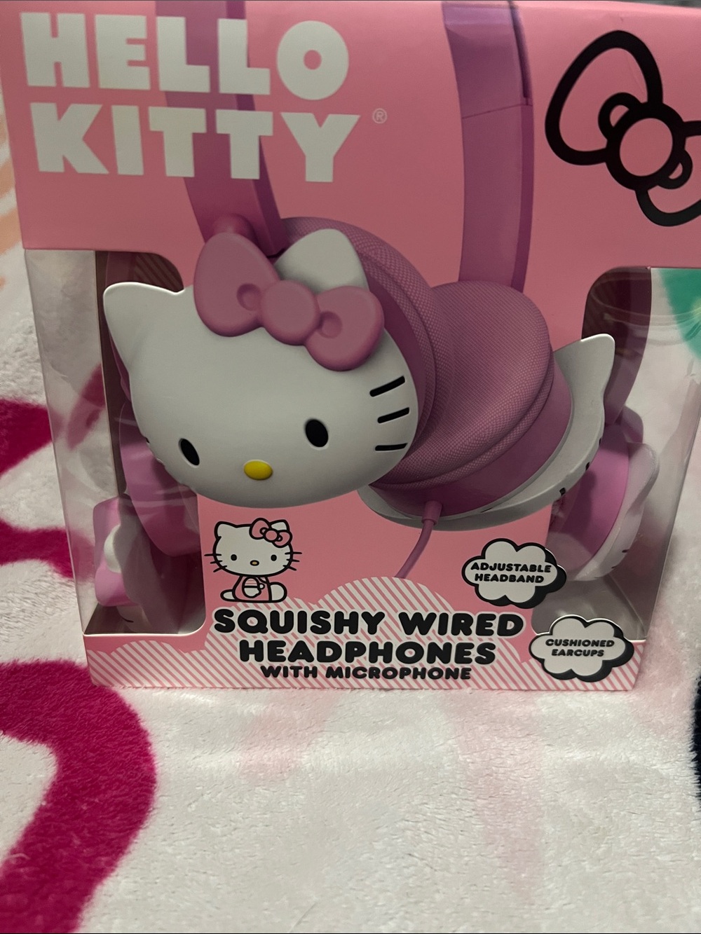 Hello Kitty Pink and White Cute Character Headphones